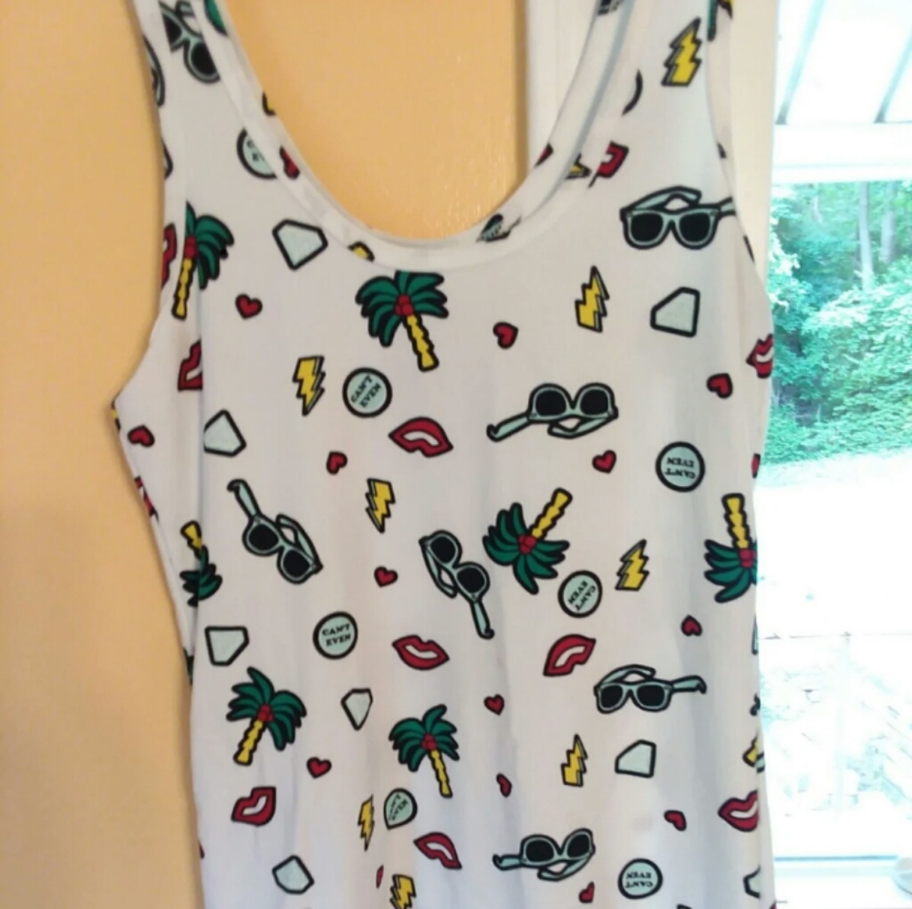 Tank top lot